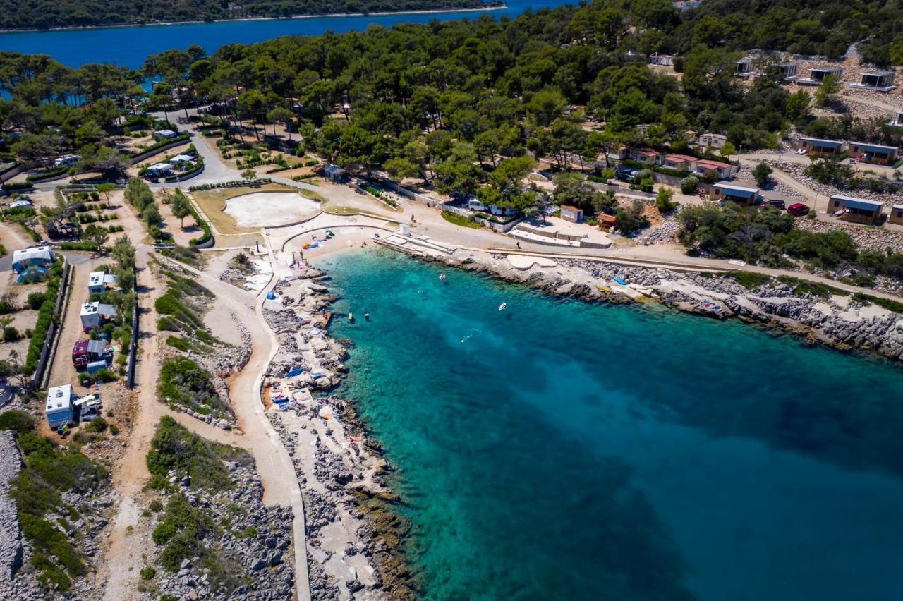 Living Point Mobile Homes Mali Losinj Bagian luar foto