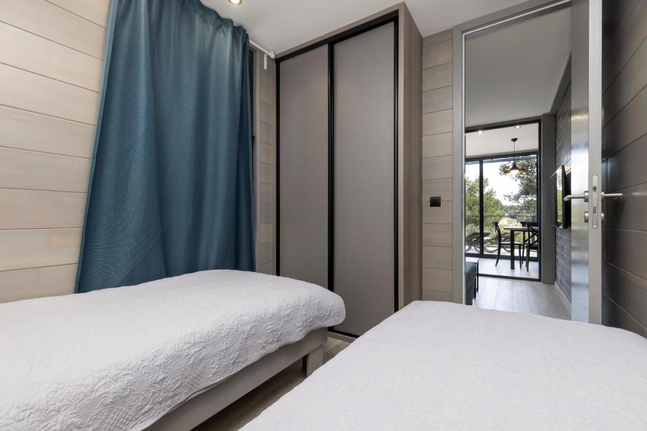 Living Point Mobile Homes Mali Losinj Bagian luar foto